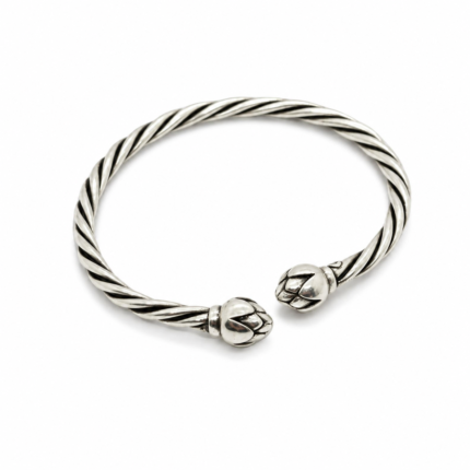 ADJUSTABLE BANGLE