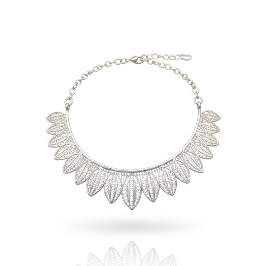 SN23 (1) Antique Necklace - Image 1